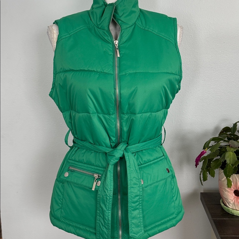 Merona quilted vest with tie size small green